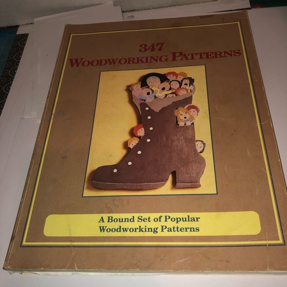 347 woodworking patterns book - 160 pages of popular woodworking patterns.